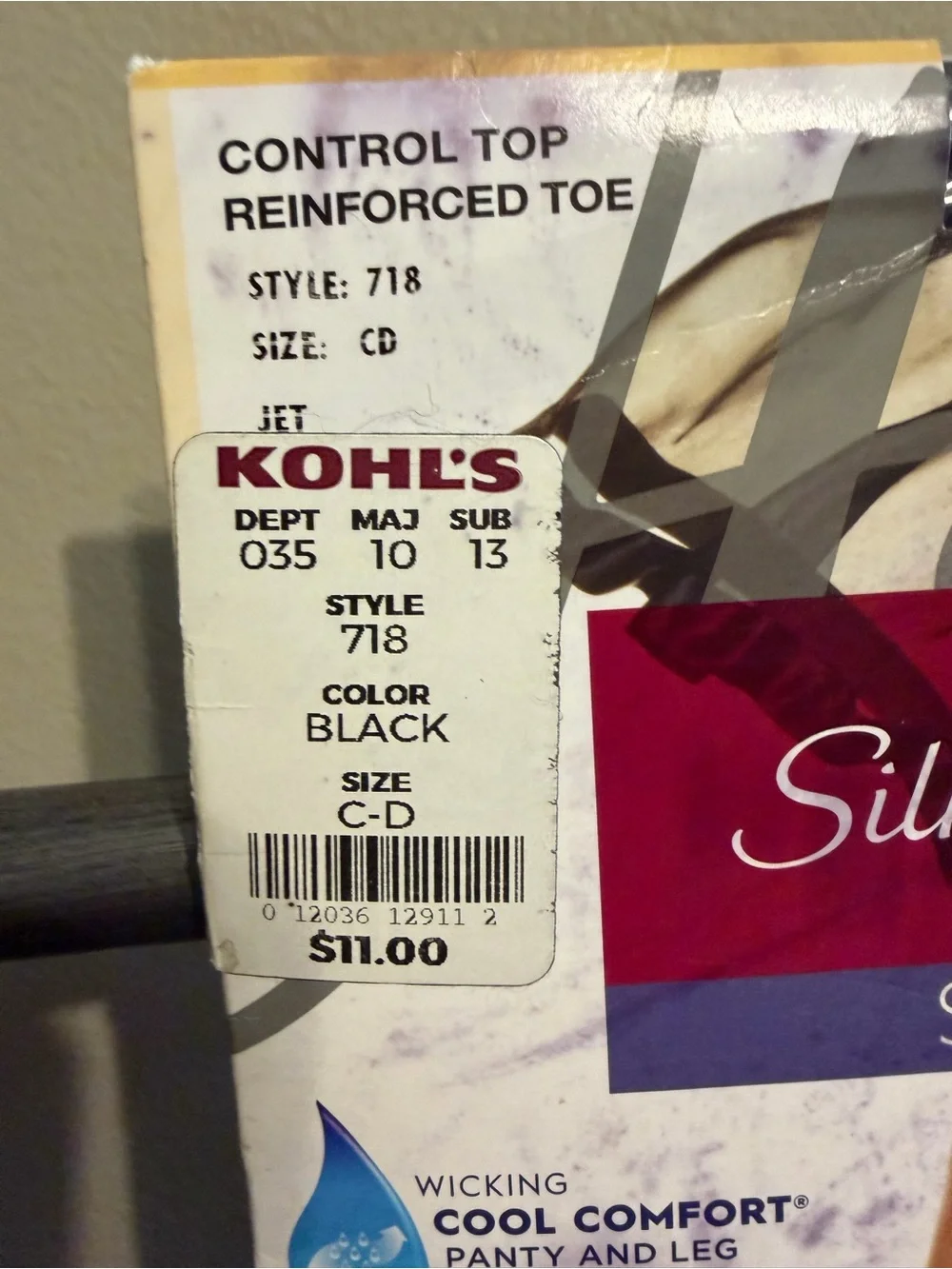 Hanes Silk Reflections Silky Sheer Pantyhose Black Control Top CD NIP